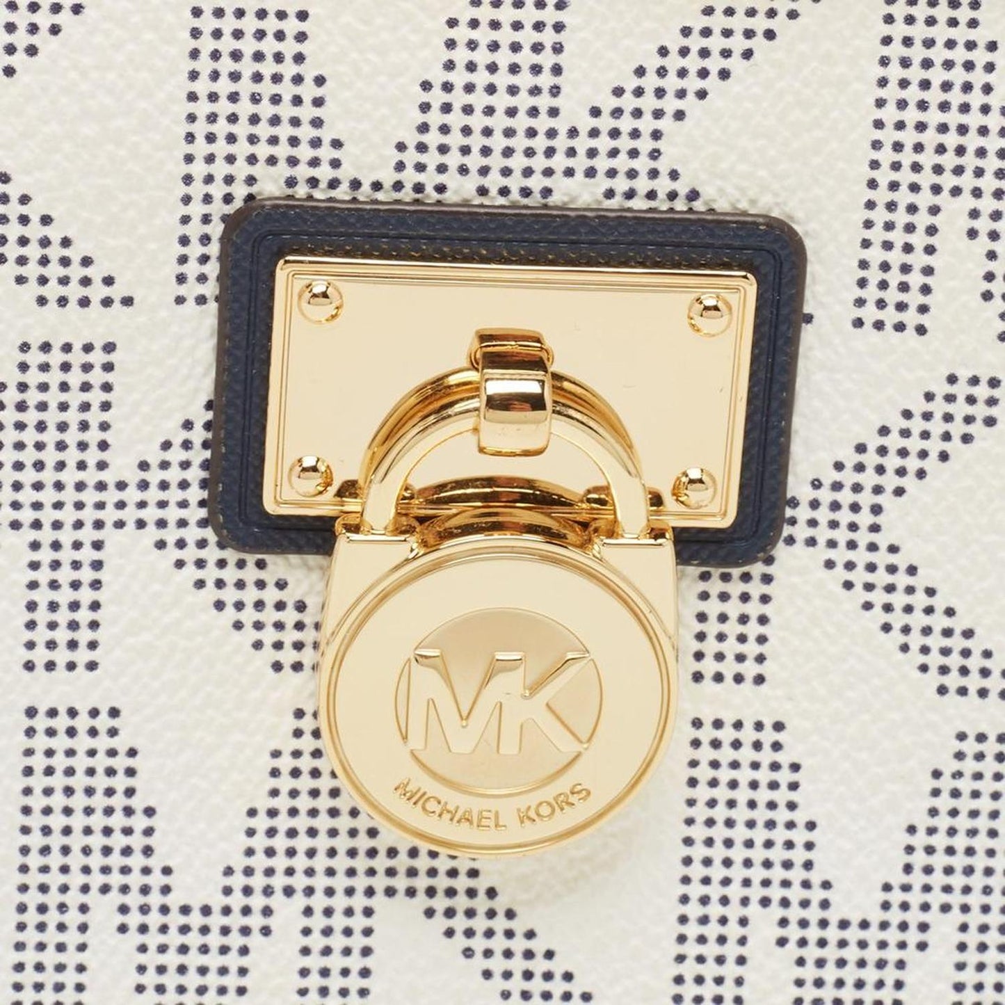 Michael Kors Signature Coated Canvas Hamilton Zip Around Wallet