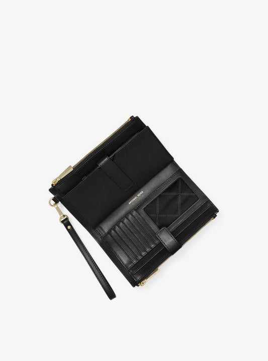 Jet Set Travel Pebbled Leather Smartphone Wallet