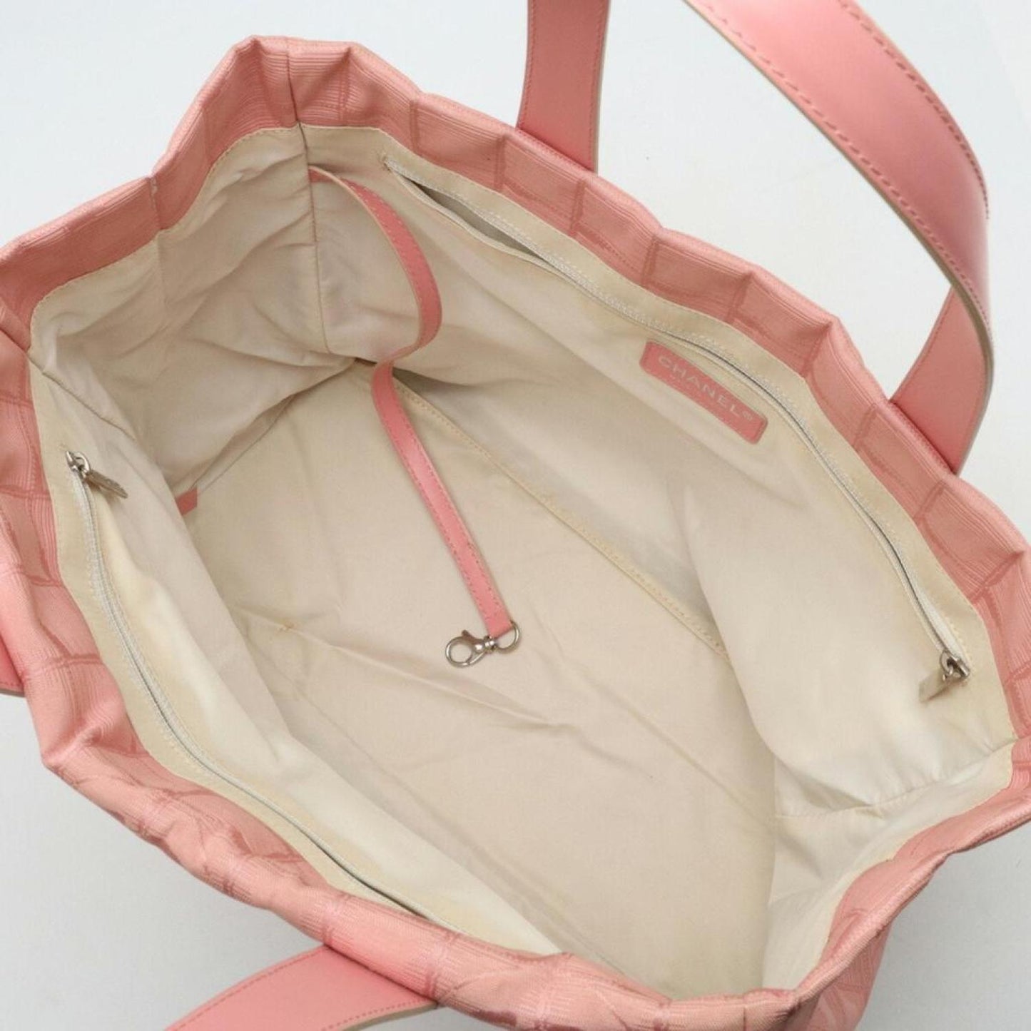 Chanel Travel Line Synthetic Tote Bag (Pre-Owned)