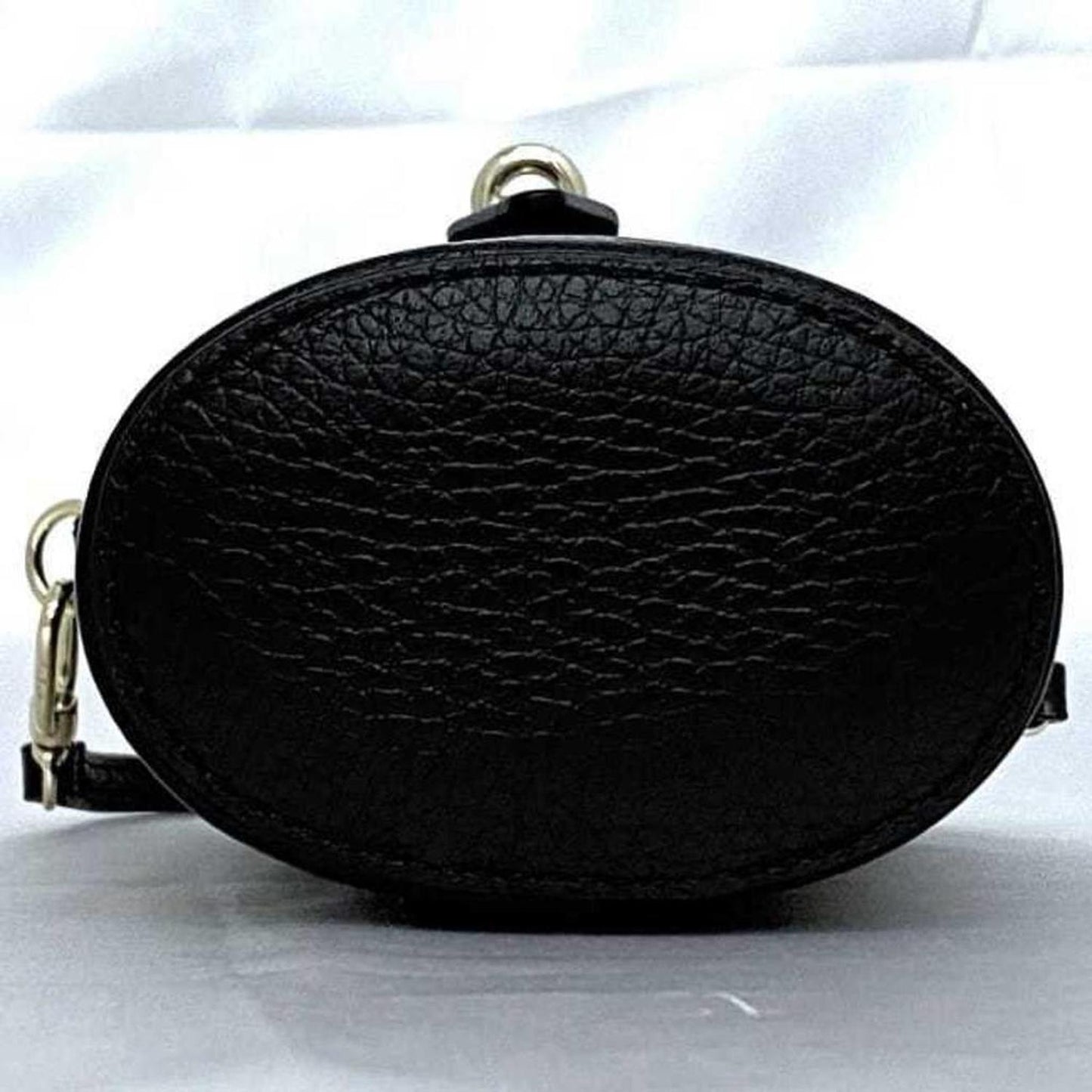 Leather Shoulder Bag (Pre-Owned)