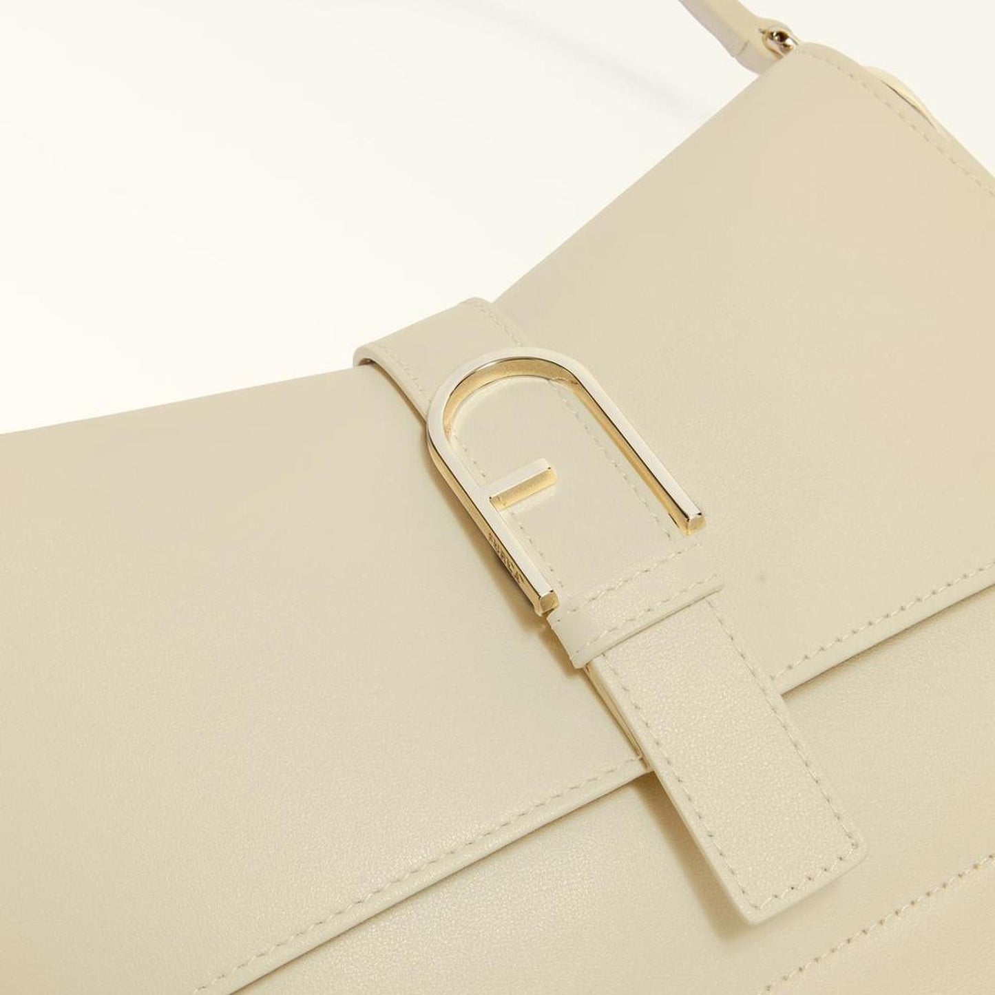 Furla Flow