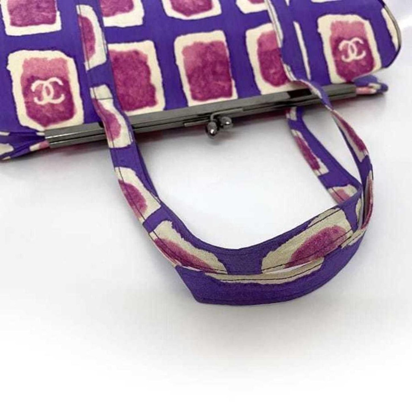 Chanel Synthetic Shoulder Bag (Pre-Owned)