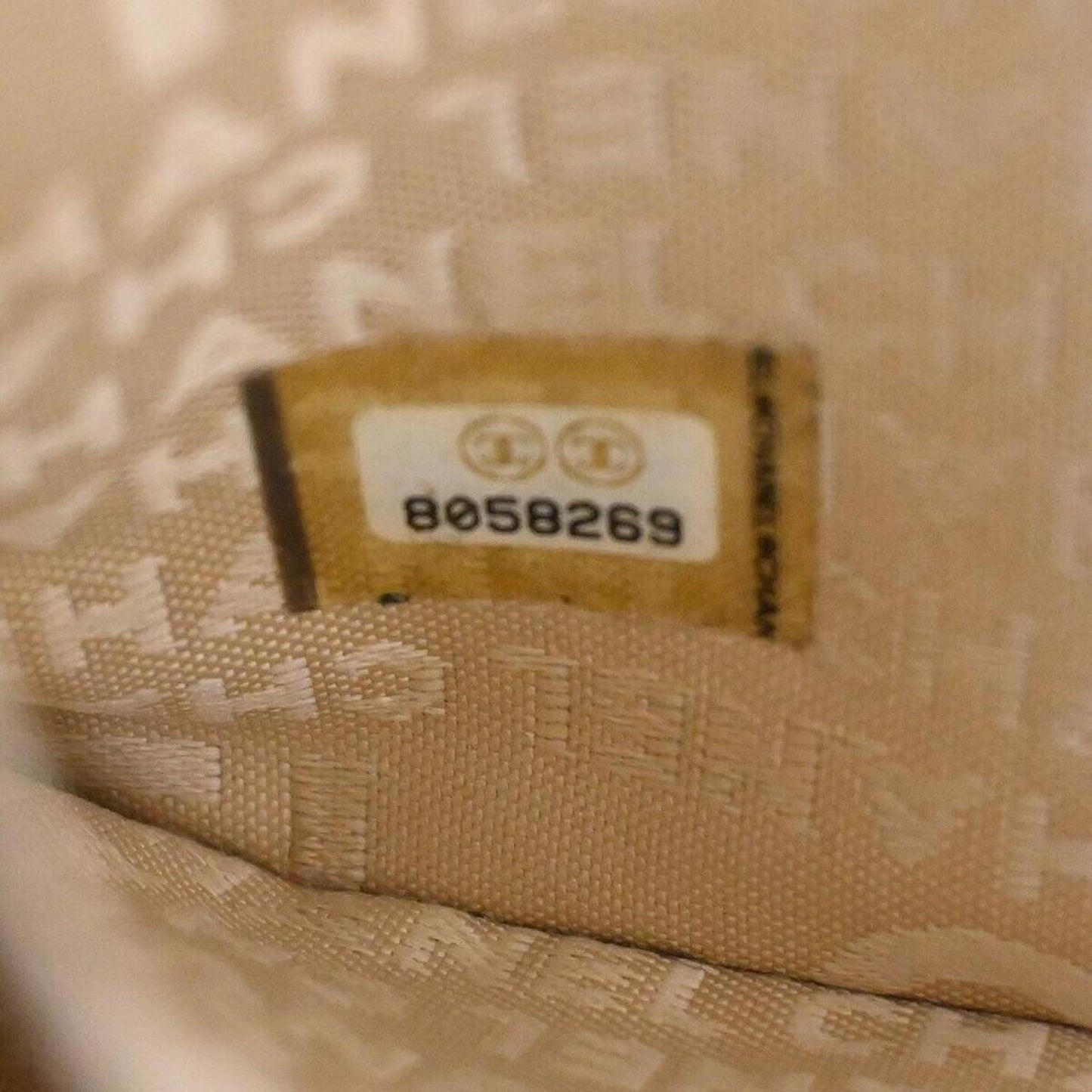 Chanel Chocolate Bar Leather Shoulder Bag (Pre-Owned)