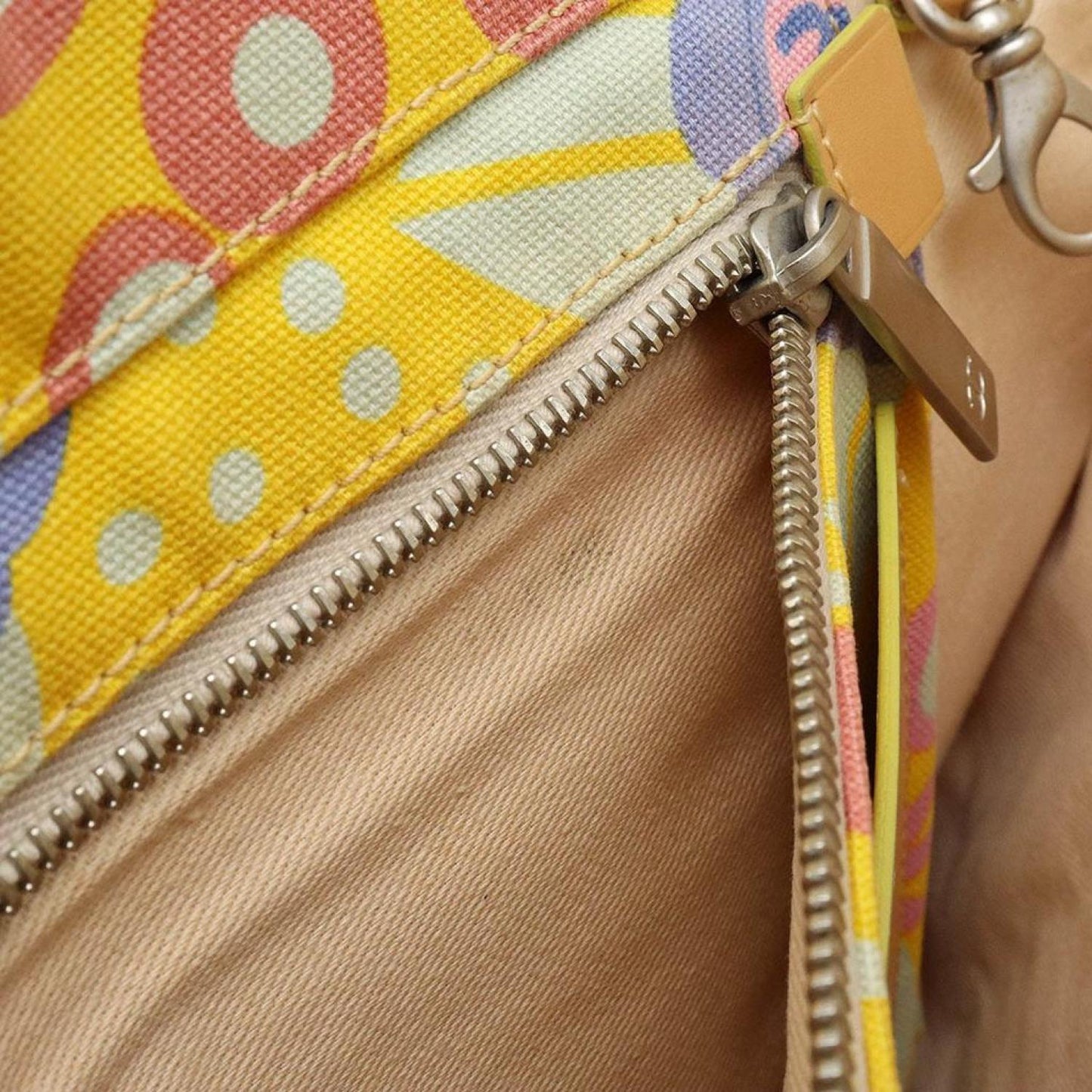 Chanel - Canvas Tote Bag (Pre-Owned)