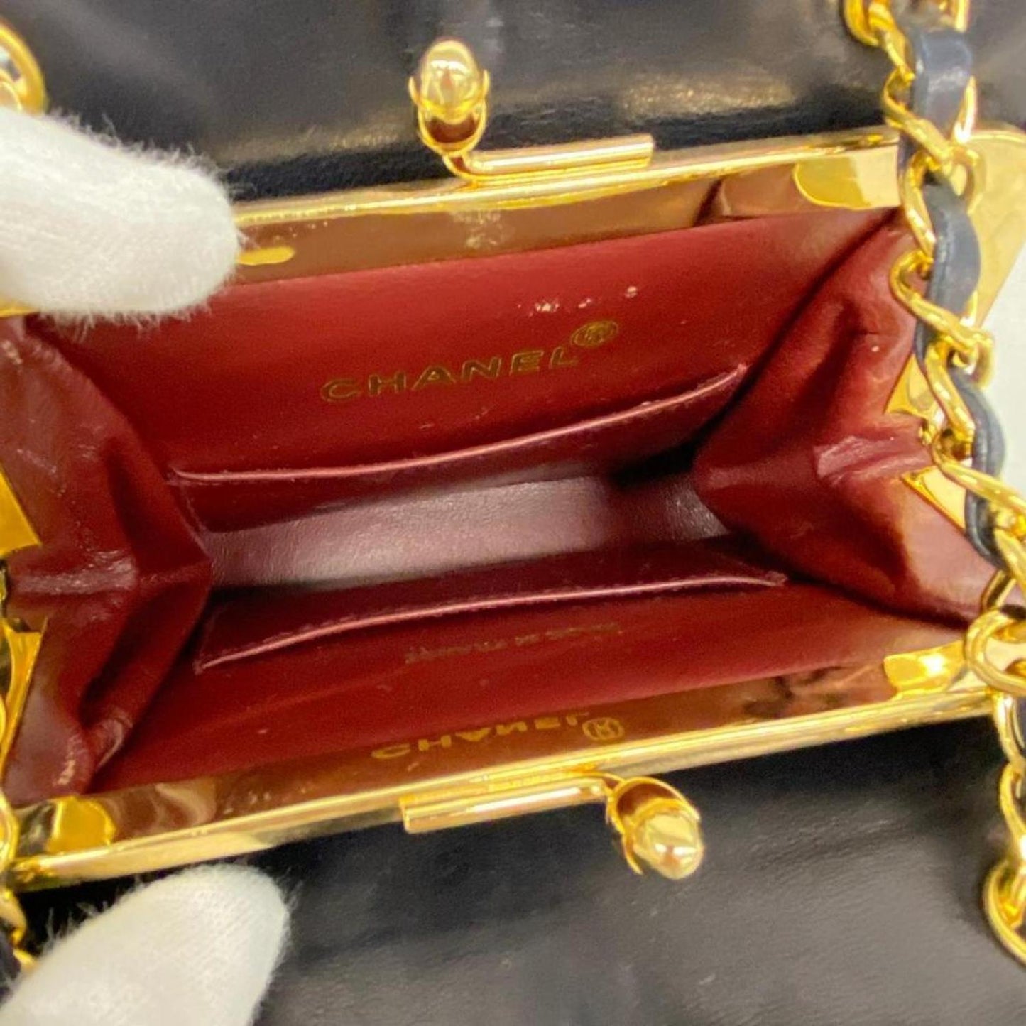 Chanel Matelassé Leather Shoulder Bag (Pre-Owned)