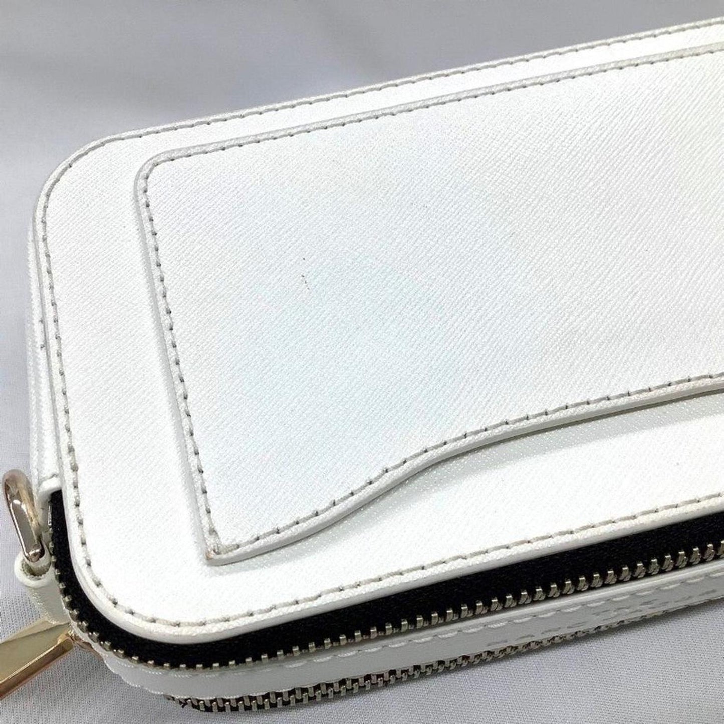 Leather Pouch (Pre-Owned)