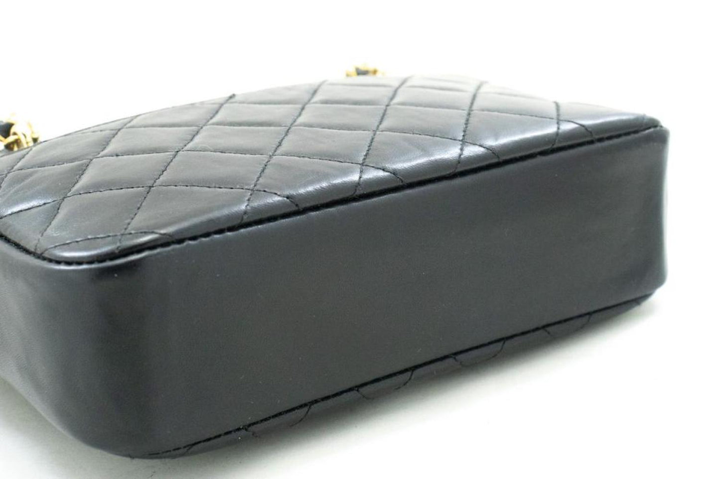 Chanel Camera Leather Shoulder Bag (Pre-Owned)