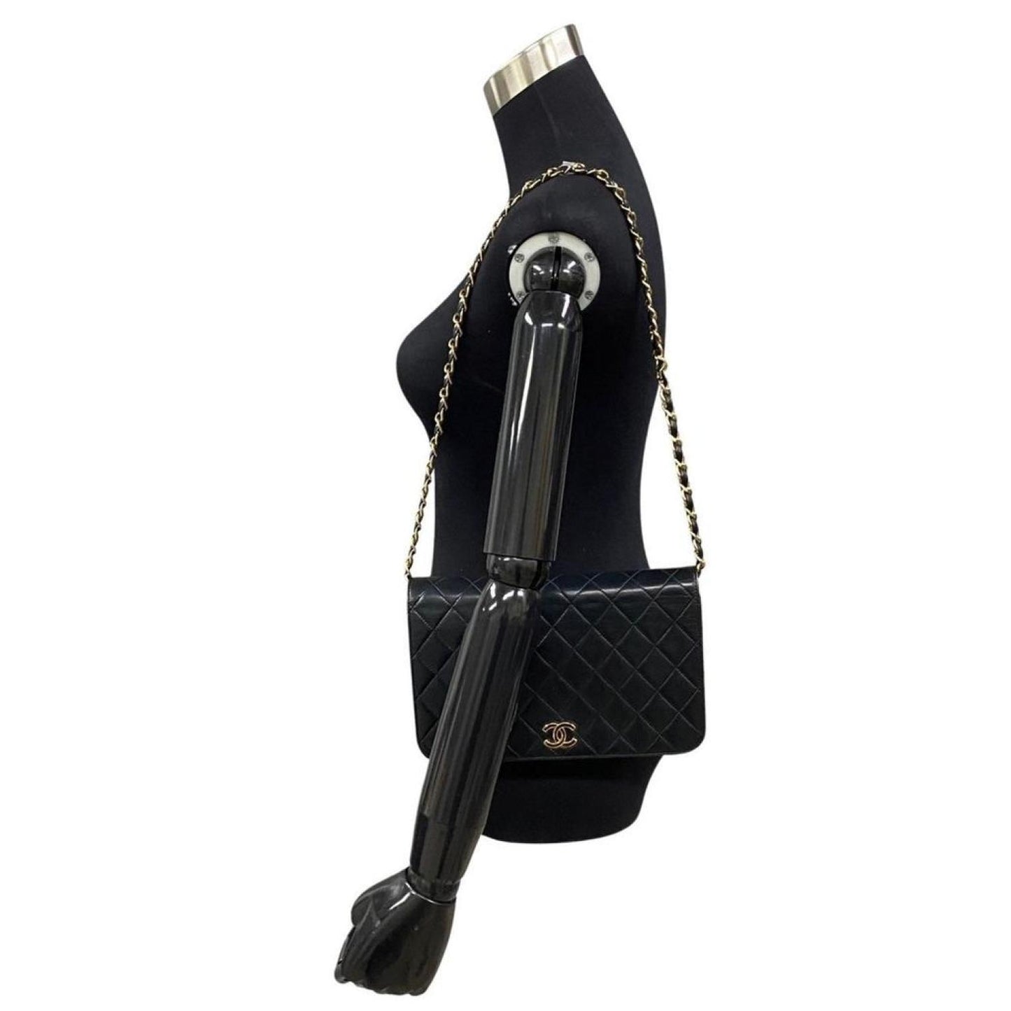 Chanel Leather Shoulder Bag (Pre-Owned)