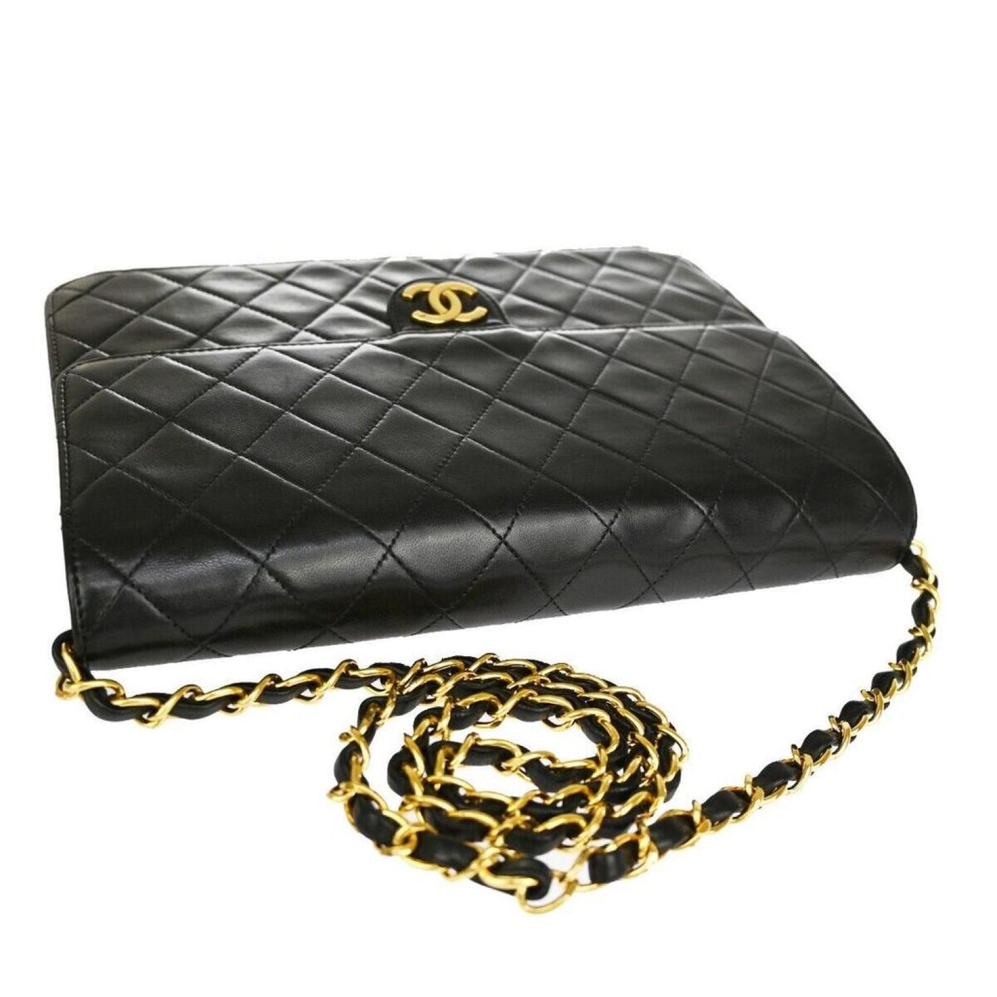 Chanel Matelassé Leather Shoulder Bag (Pre-Owned)