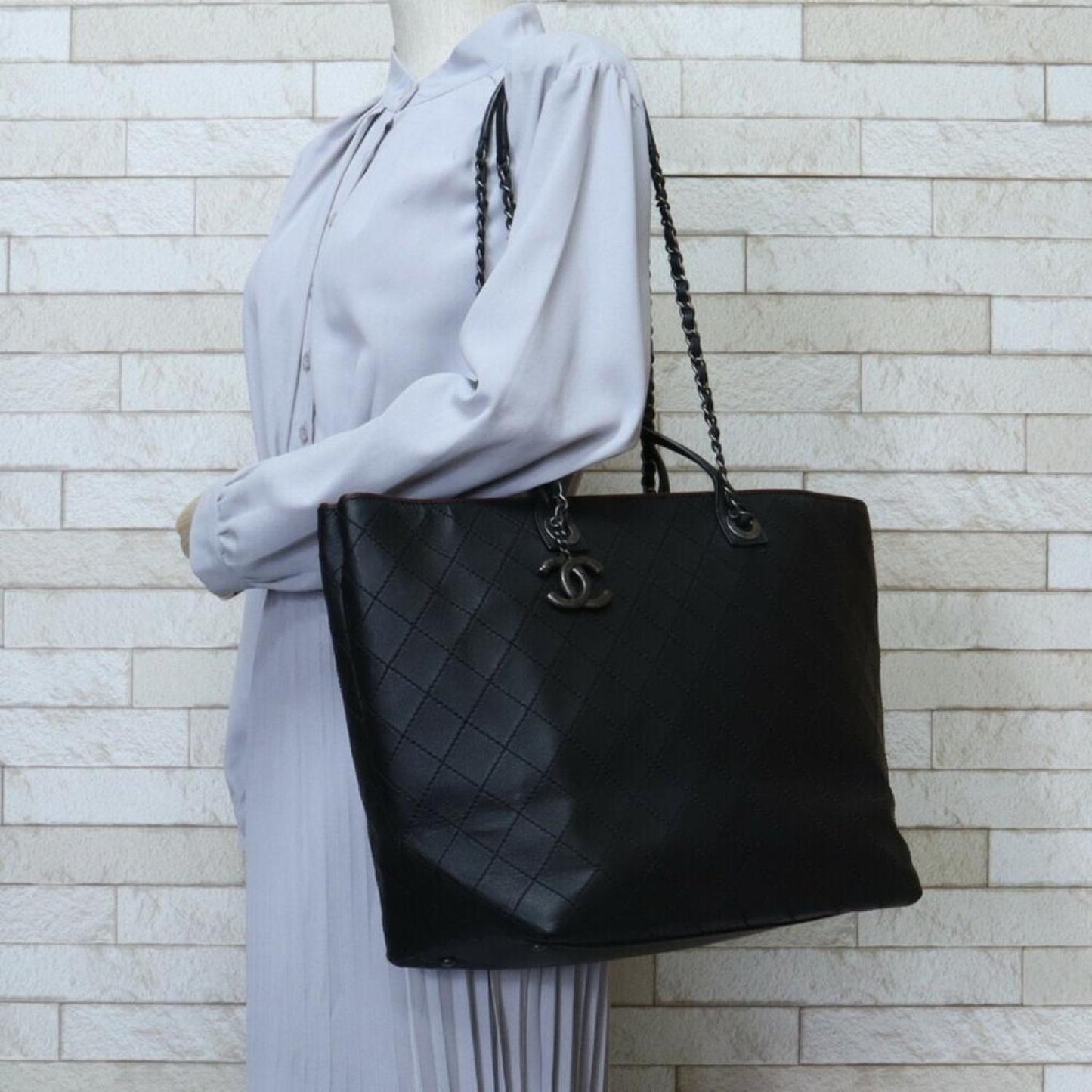 Chanel Shopping Leather Shopper Bag (Pre-Owned)