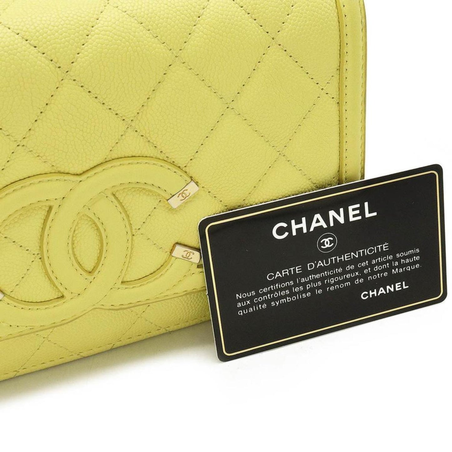 Chanel Leather Shoulder Bag (Pre-Owned)