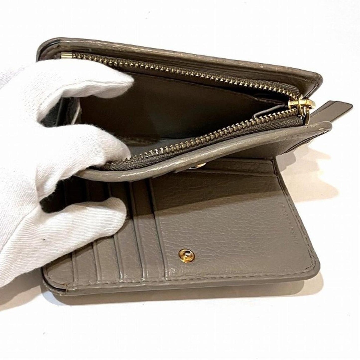 Leather Wallet (Bi-Fold) (Pre-Owned)