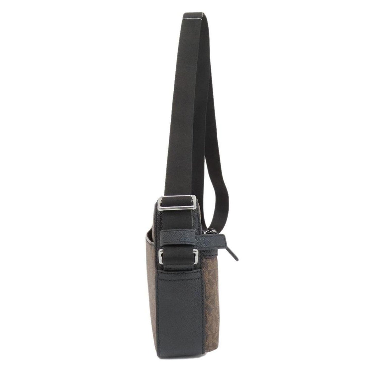 Leather Shoulder Bag (Pre-Owned)