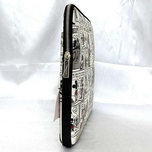 Leather Clutch Bag (Pre-Owned)