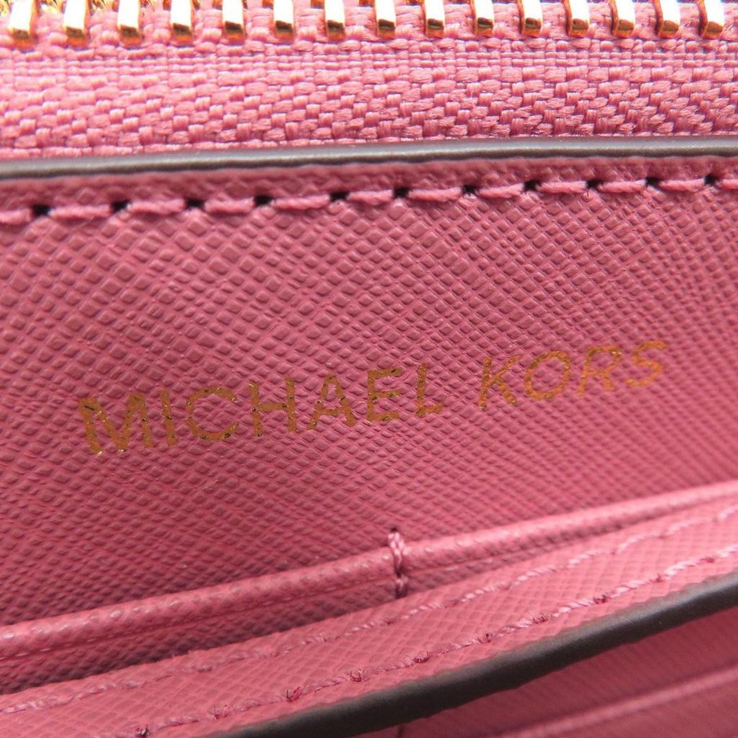 Michael Kors Jet Set Leather Shoulder Bag (Pre-Owned)