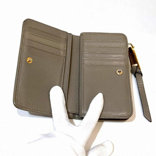 Leather Wallet (Bi-Fold) (Pre-Owned)