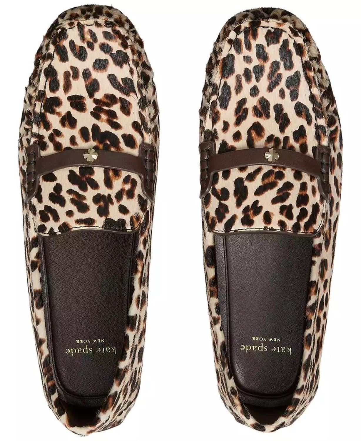 Women's Flower Stud Round Toe Moccasin Loafers