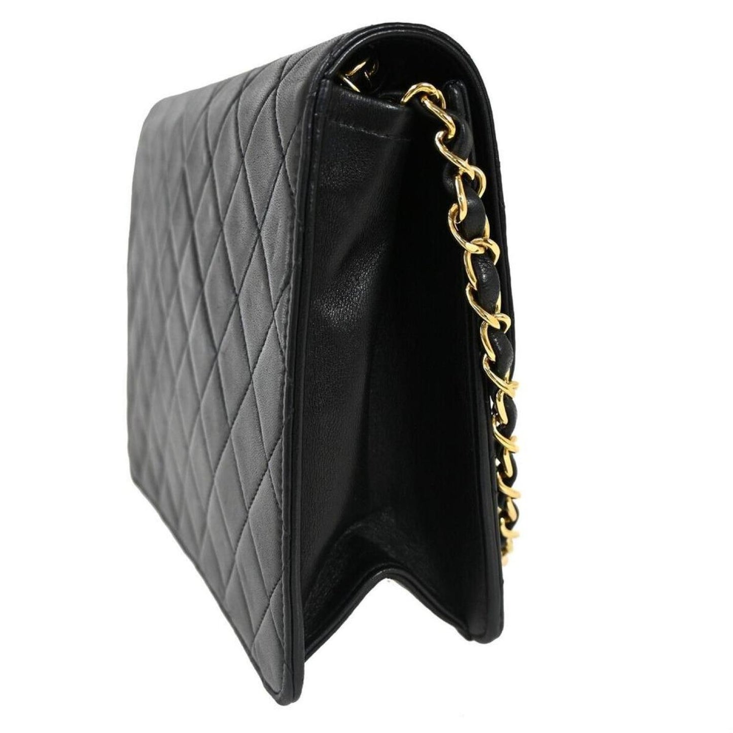Chanel Matelassé Leather Handbag (Pre-Owned)