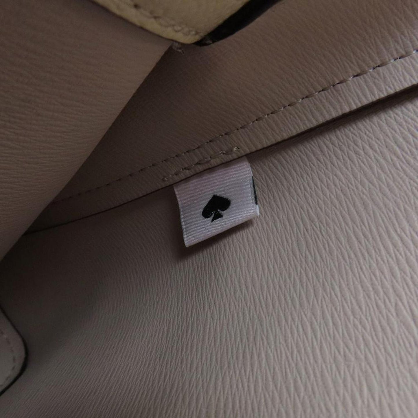 pink  Leather Handbag (Pre-Owned)