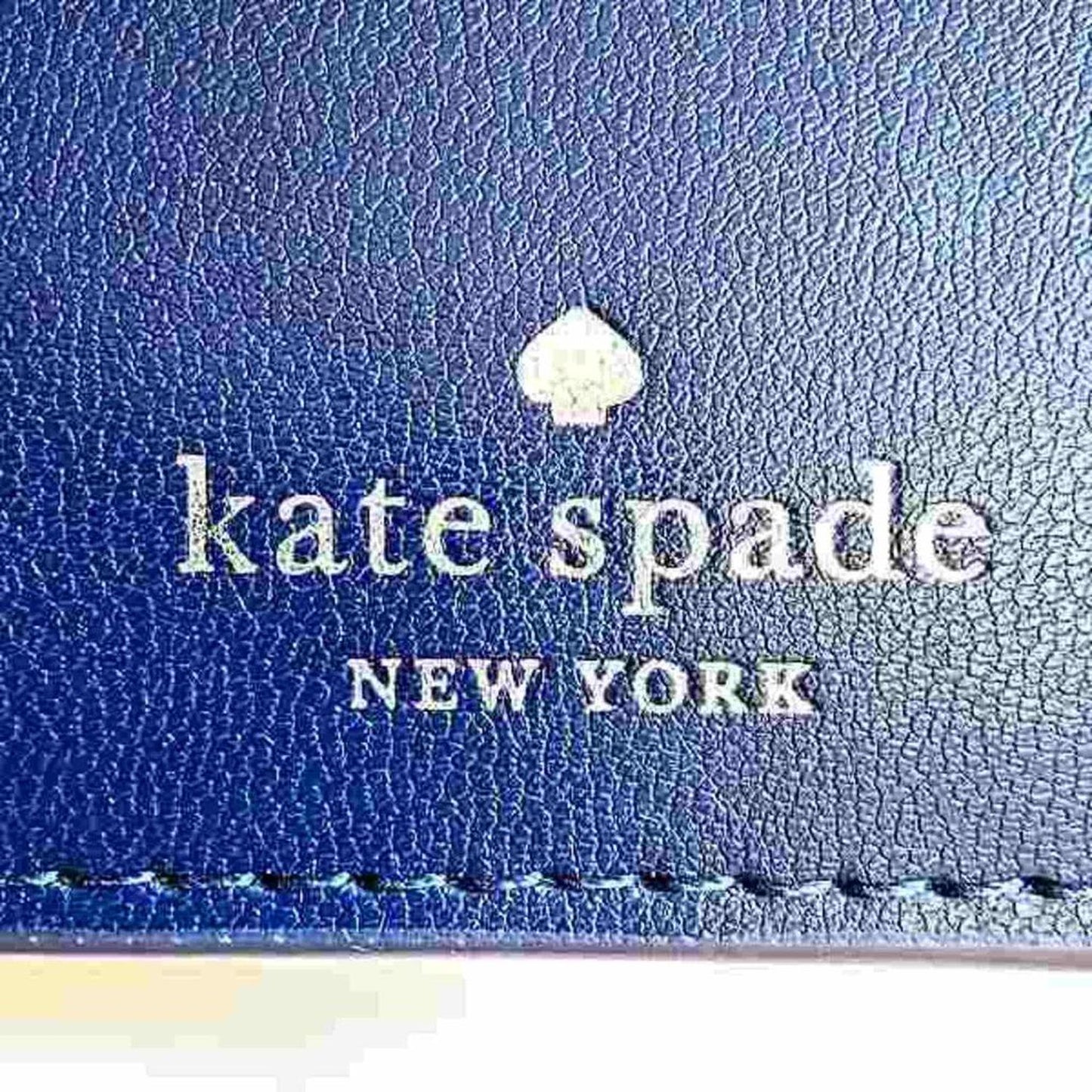 Leather Wallet (Bi-Fold) (Pre-Owned)