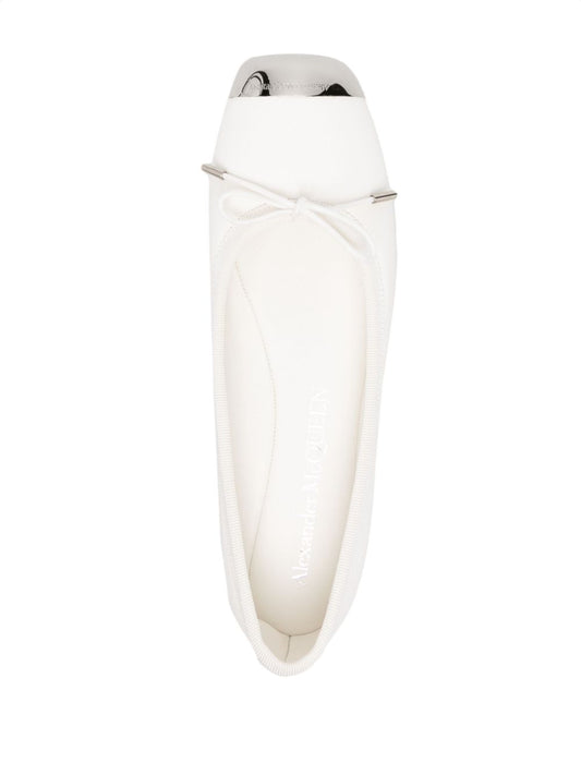 Alexander McQueen Flat shoes White