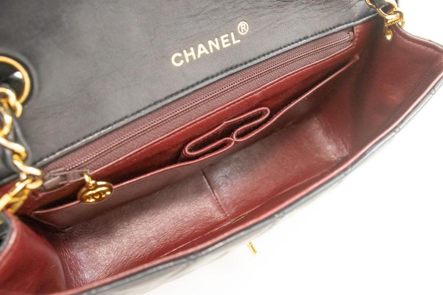 Chanel Full Flap Leather Shoulder Bag (Pre-Owned)
