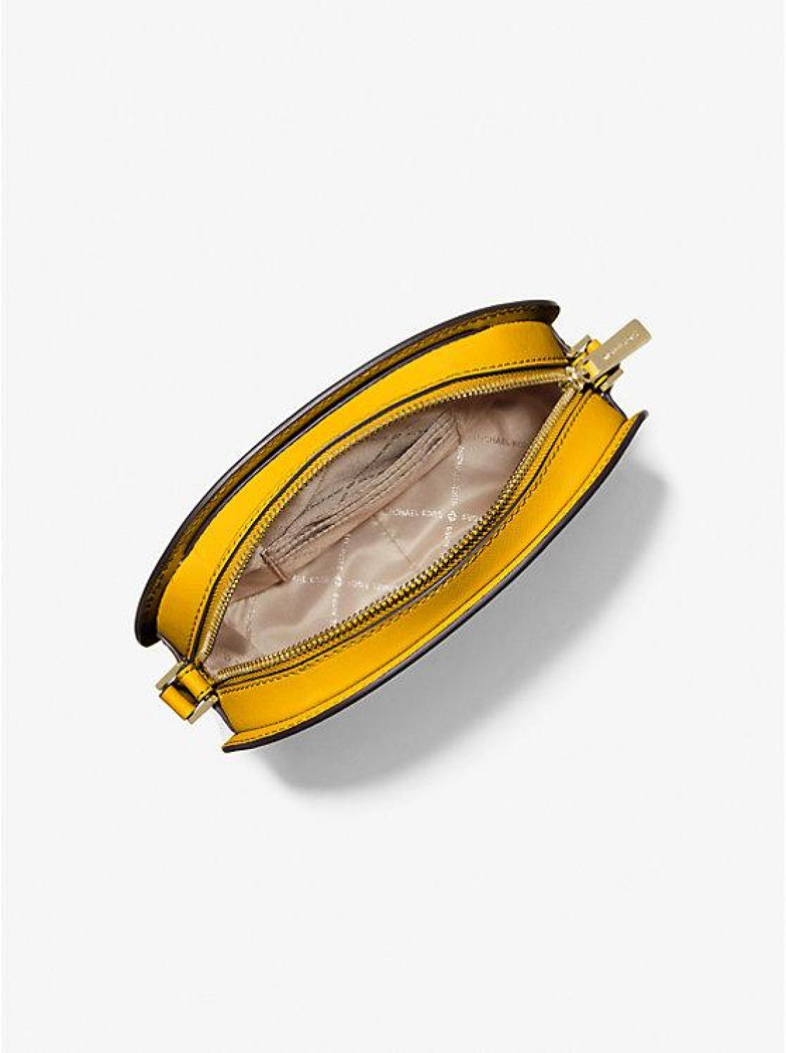 Jet Set Travel Medium Saffiano Leather Crossbody Bag