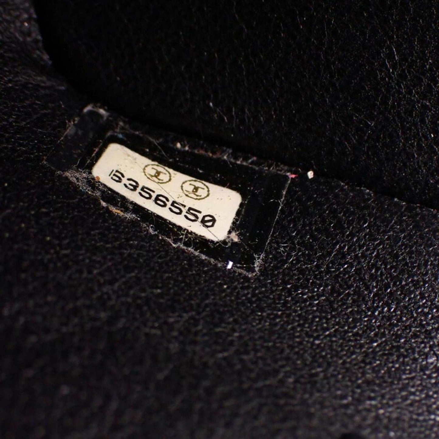 Chanel Medaillon Leather Tote Bag (Pre-Owned)
