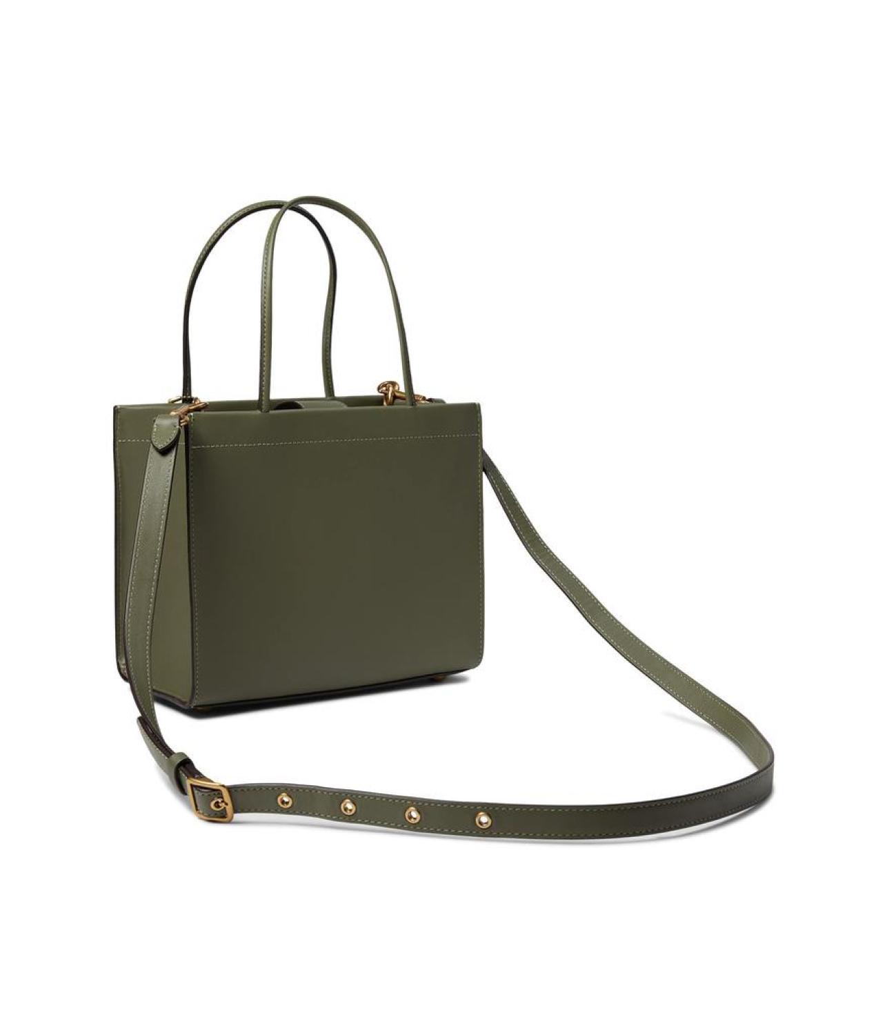 Cashin Carry 22 with Fire Island Graphics