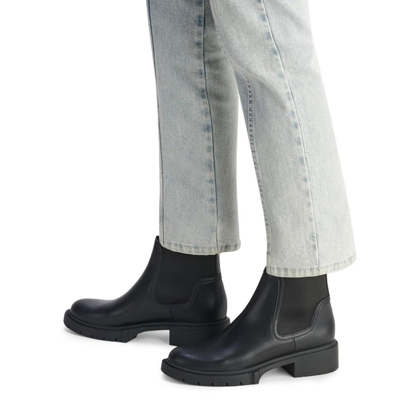 Women's Lenora Pull-On Lug-Sole Chelsea Booties