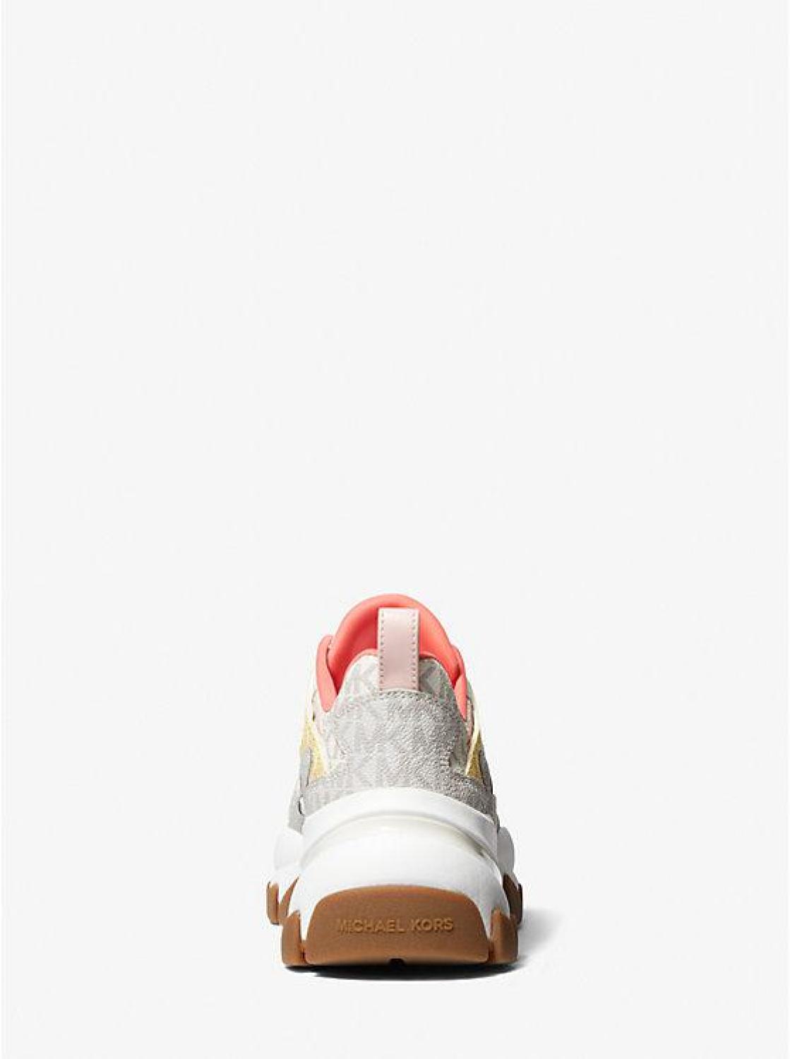 Nick Color-Block Signature Logo Trainer