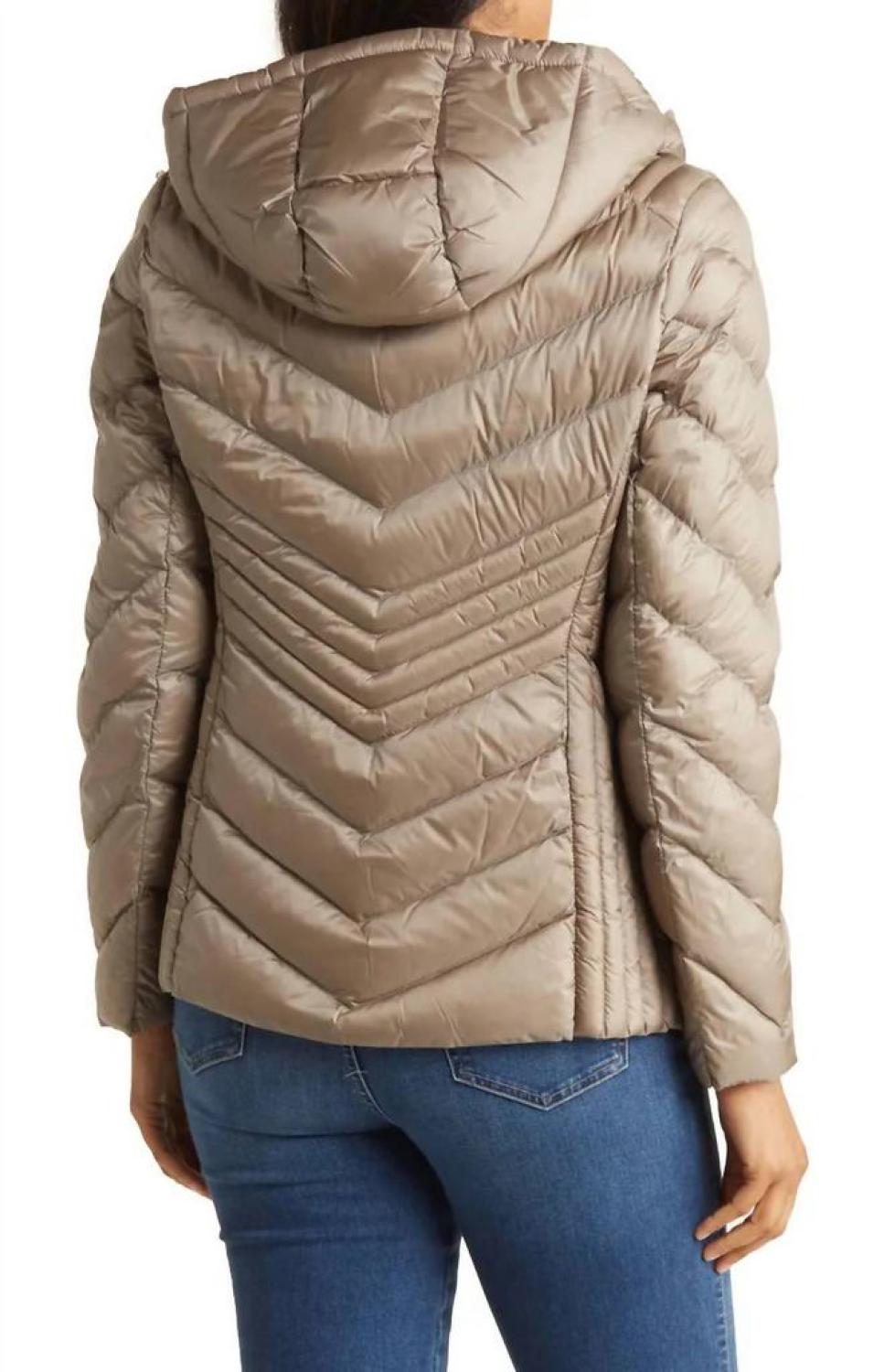 Women'S Chevron Packable Puffer Jacket in Taupe