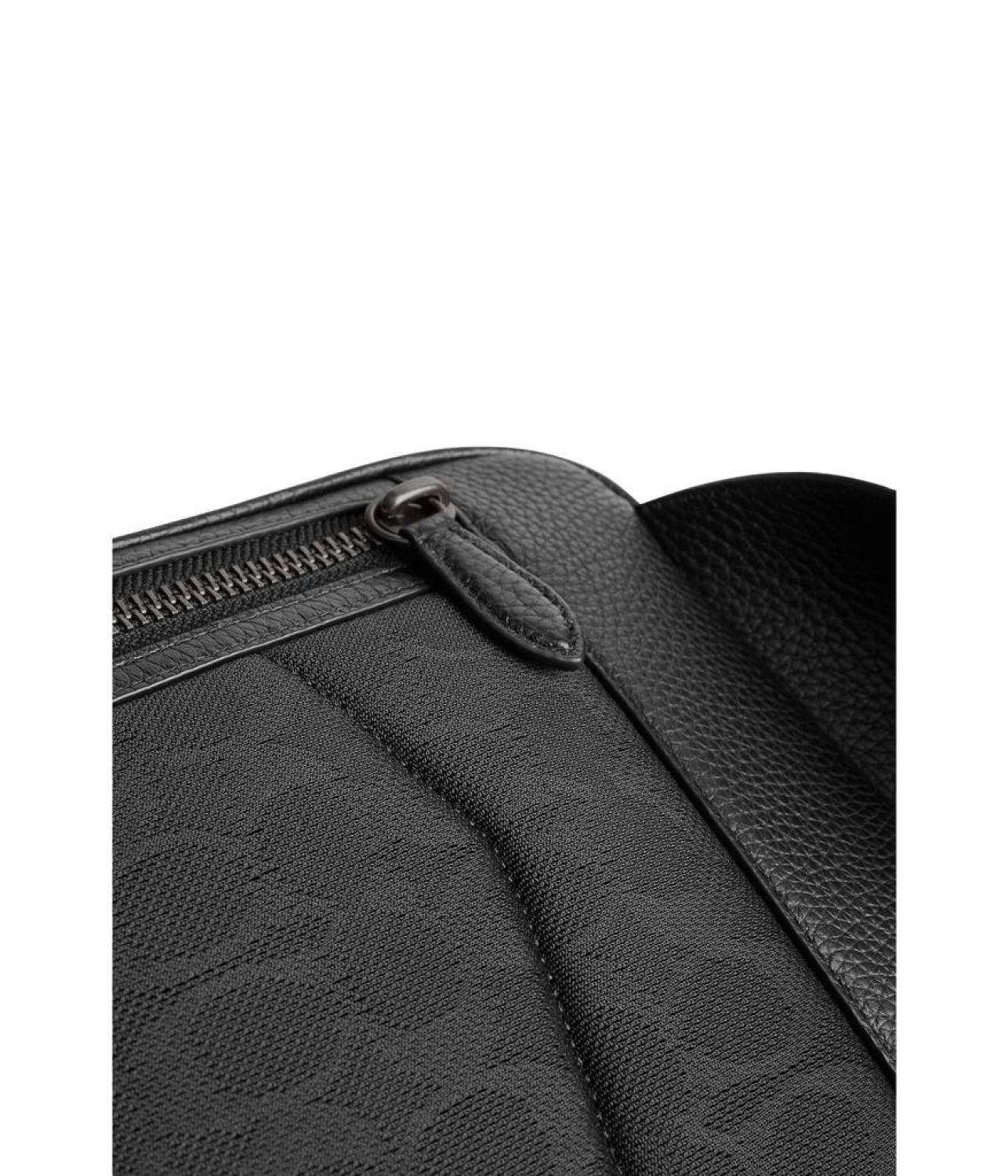 Beck Pack in Pebble Leather