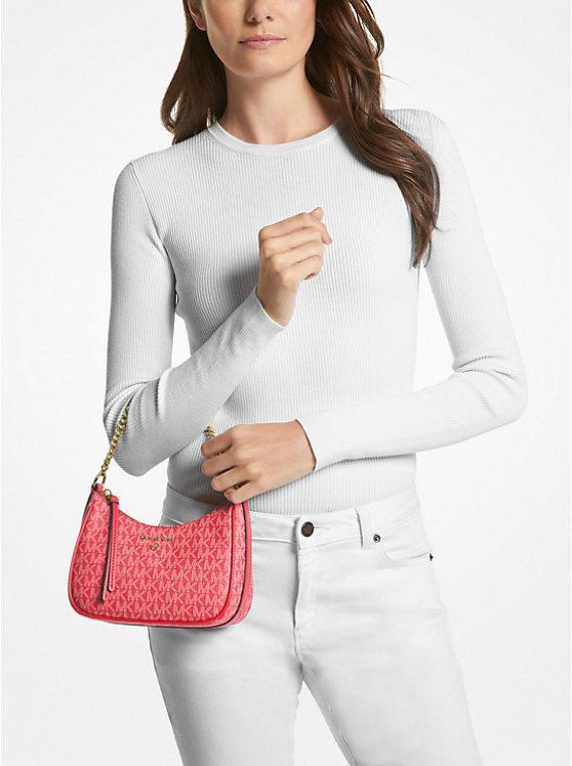 Jet Set Charm Small Signature Logo Pochette