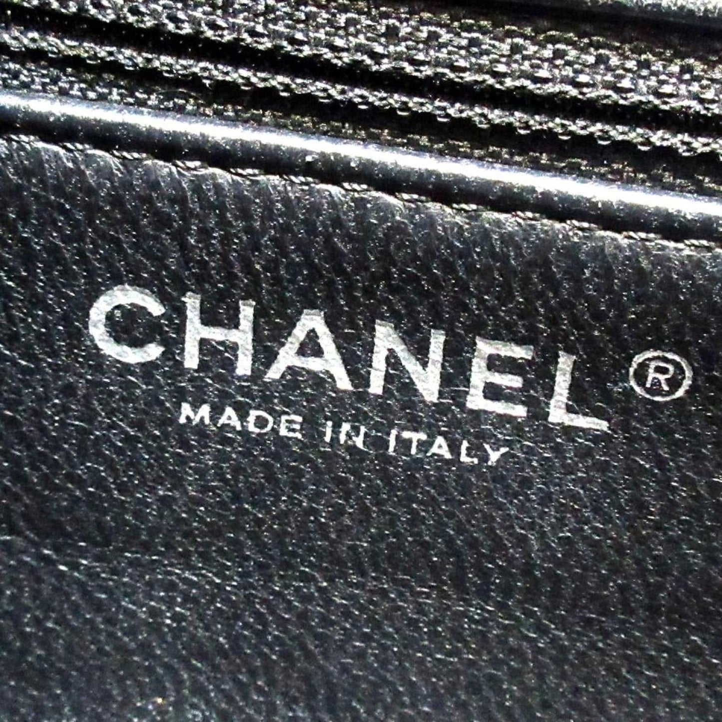 Chanel Single Flap Leather Shoulder Bag (Pre-Owned)
