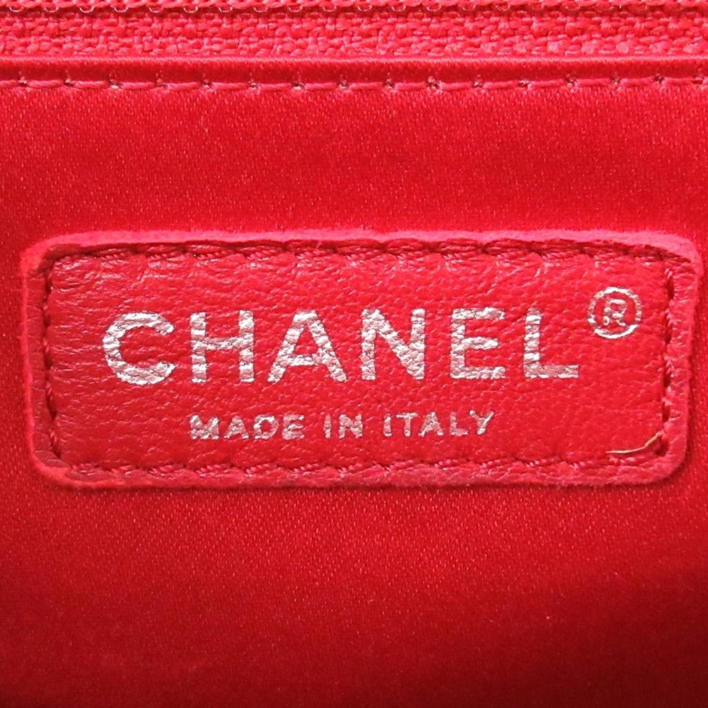 Chanel Timeless Leather Shoulder Bag (Pre-Owned)