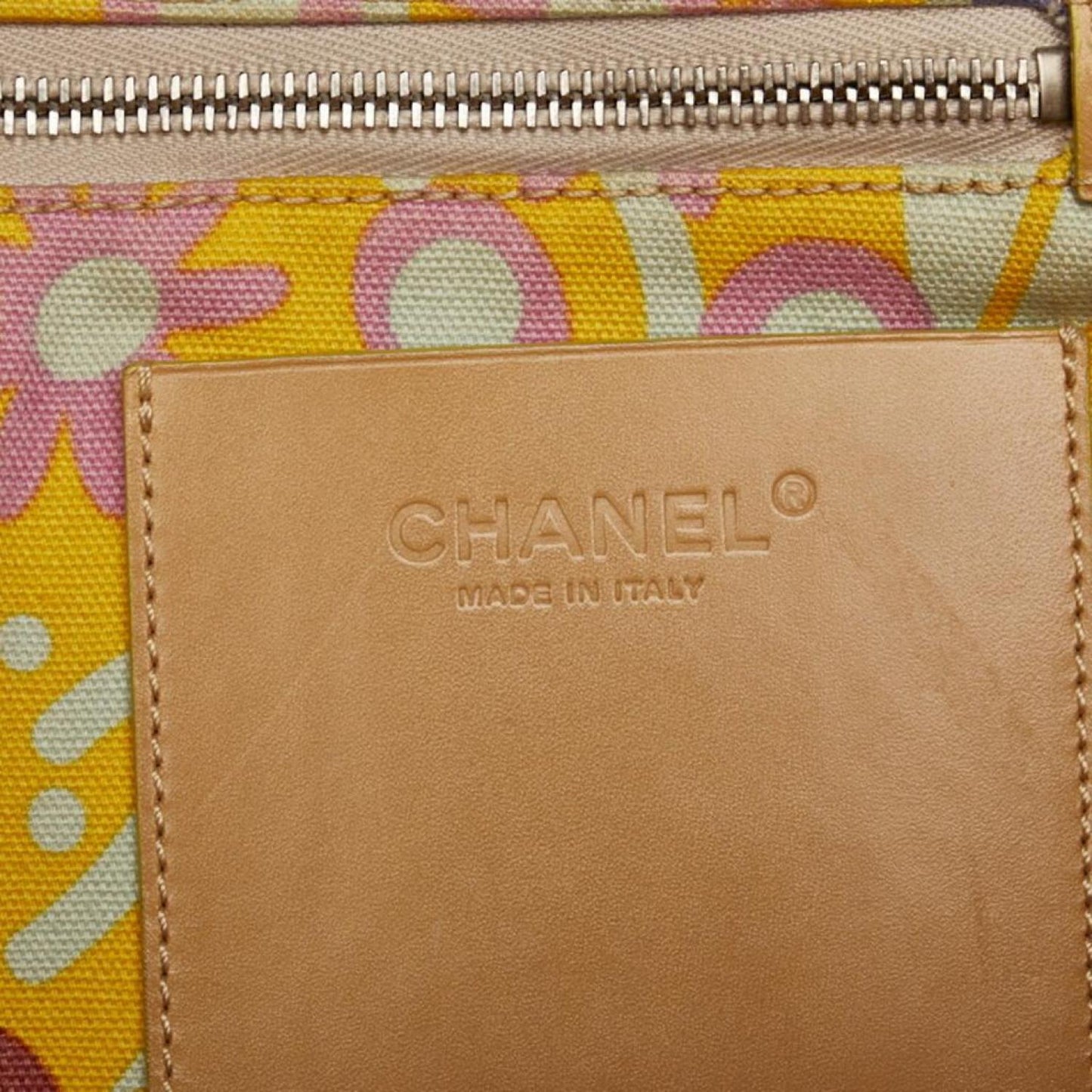 Chanel Canvas Tote Bag (Pre-Owned)