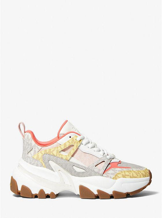 Nick Color-Block Signature Logo Trainer