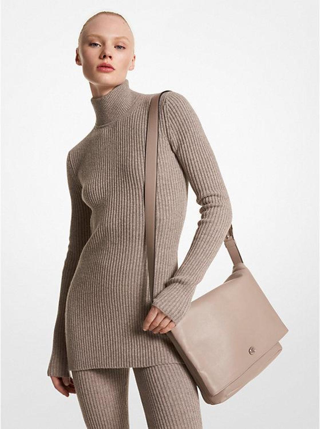 Gloria Medium Leather Messenger Bag