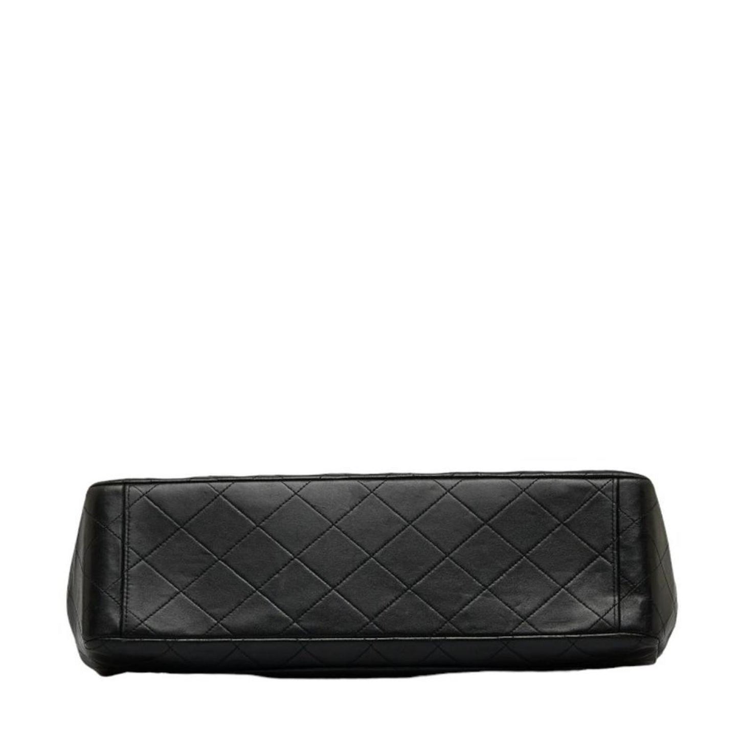 Chanel Matelassé Leather Shoulder Bag (Pre-Owned)