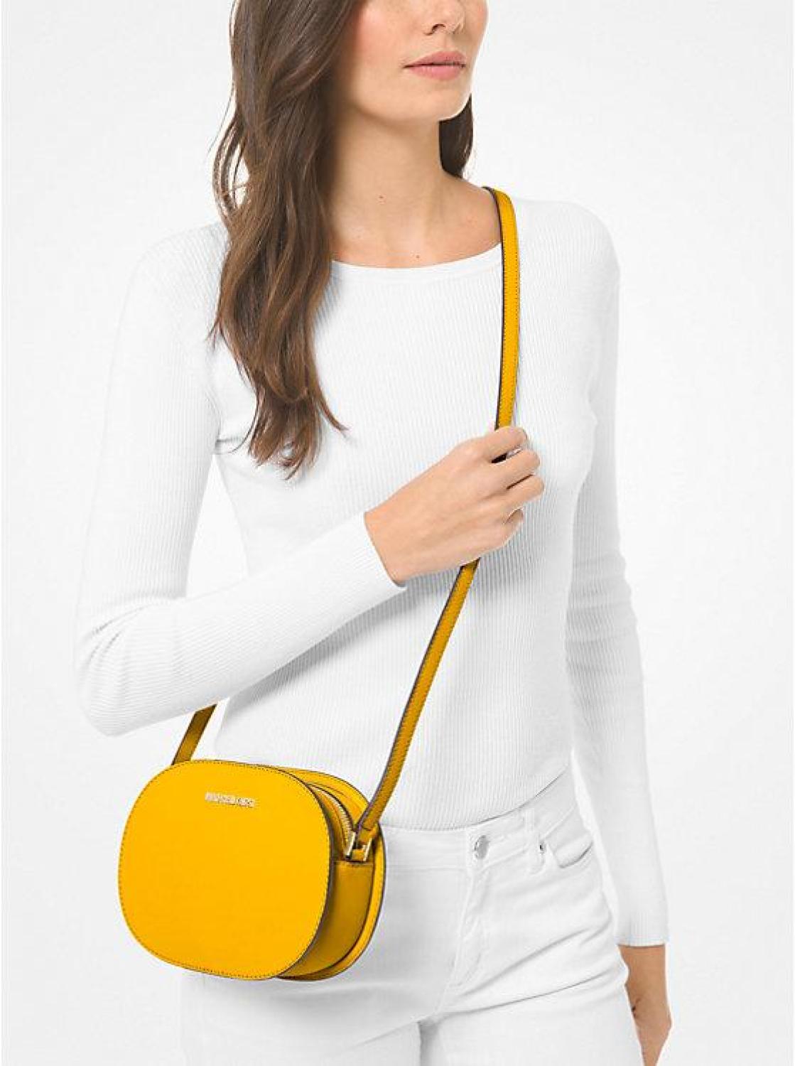 Jet Set Travel Medium Saffiano Leather Crossbody Bag