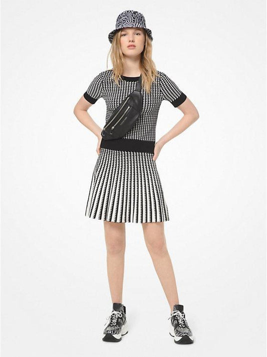 Geometric Grid Stretch-Viscose Top