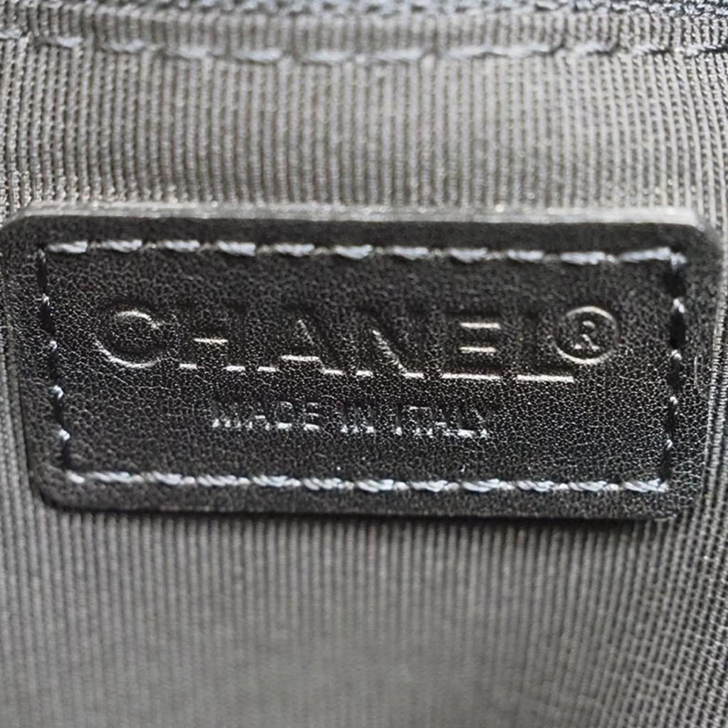 Chanel Cabas Leather Tote Bag (Pre-Owned)