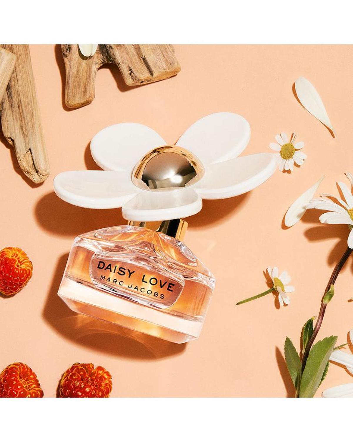 Daisy Love Eau de Toilette 3-Piece Gift Set ($185 value)