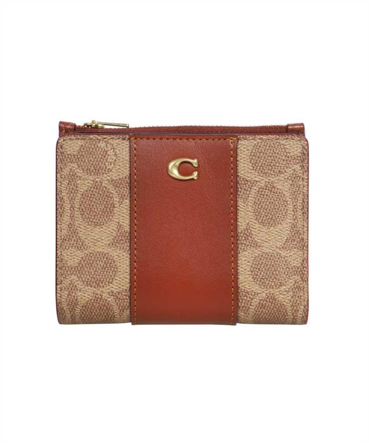 Coach Logo Plaque Zipped Wallet