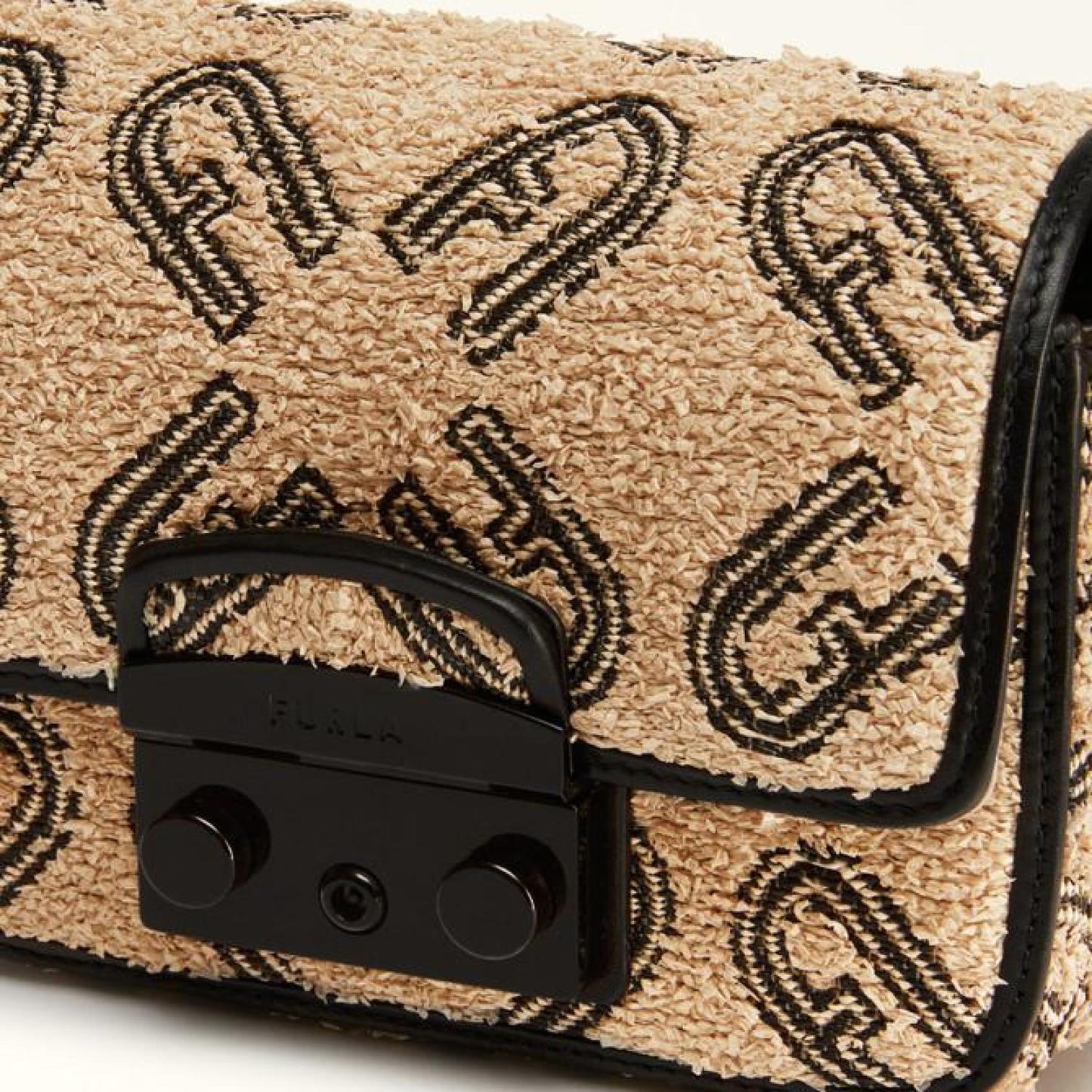 Furla Metropolis