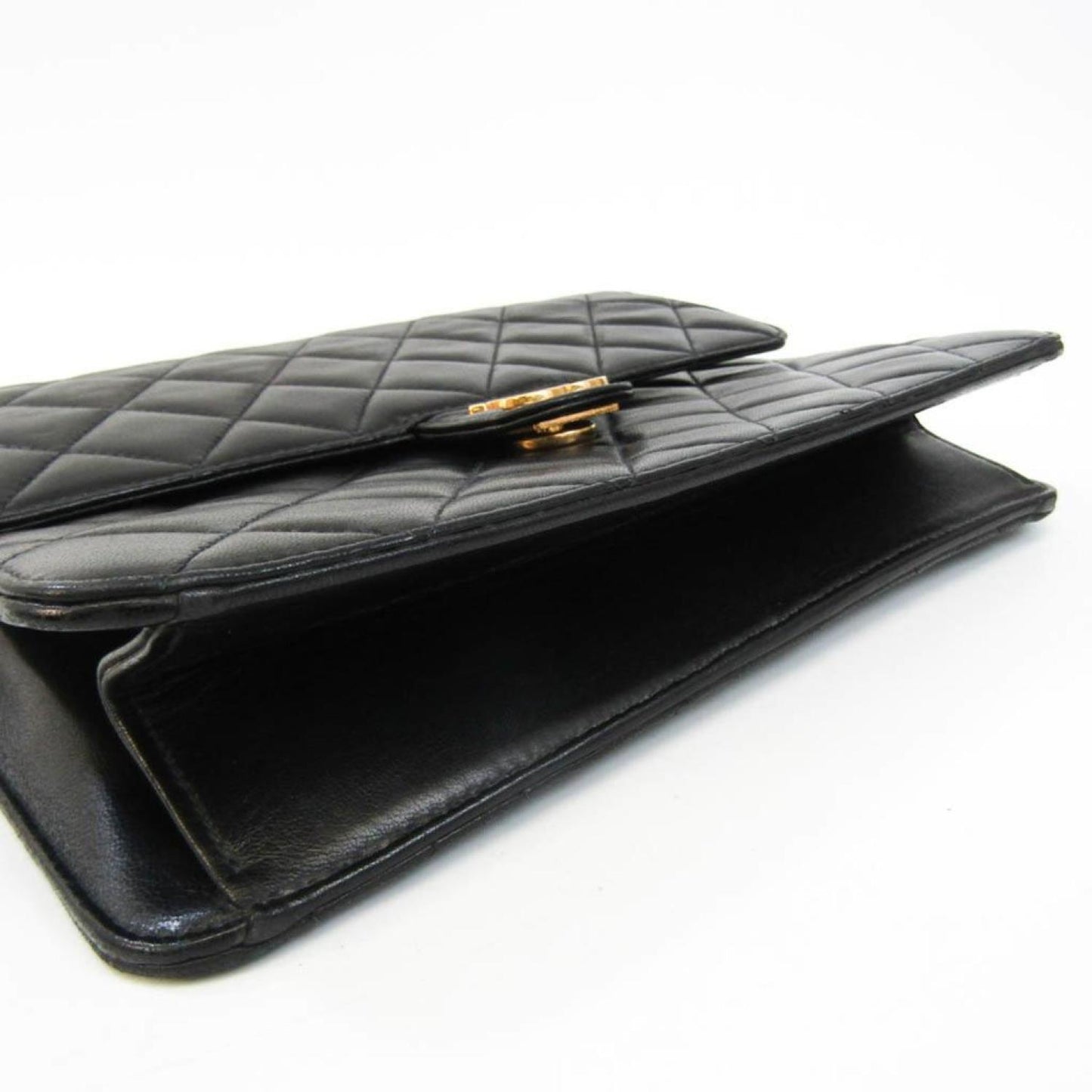 Chanel Matelassé Leather Shoulder Bag (Pre-Owned)