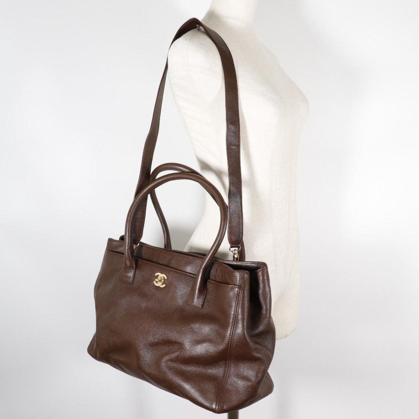 Chanel Executive  Leather Tote Bag (Pre-Owned)