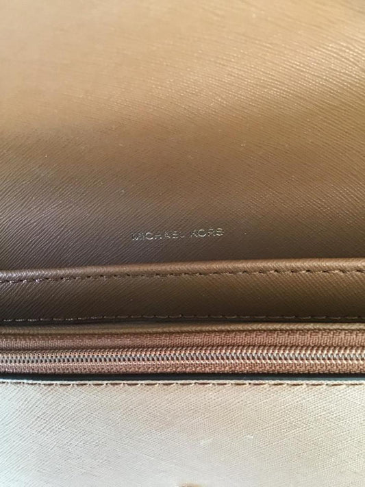 Michael Kors Daniela Gusset Crossbody Leather Bag