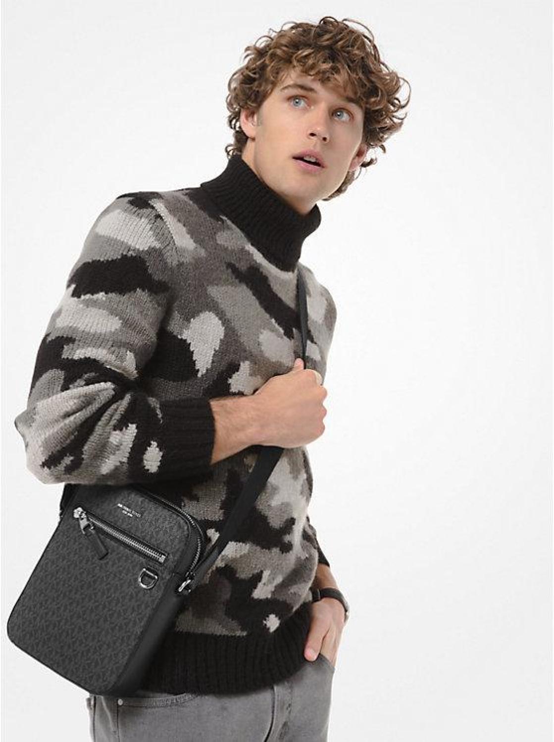 Henry Logo Flight Bag